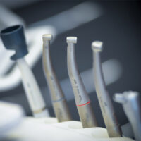 HANDPIECE AND EQUIPMENT